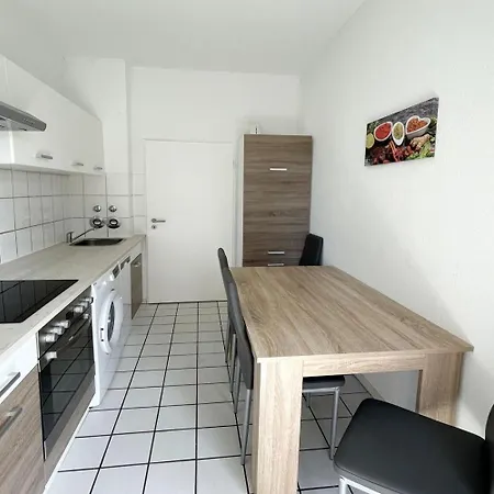 Apartment Workers In Duisburg